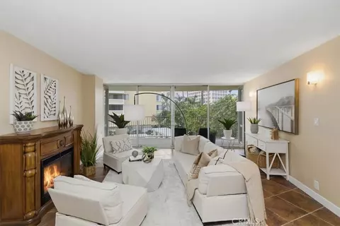 Living - 700 E Ocean #601, Long Beach, CA 90802 photo 4 of 7