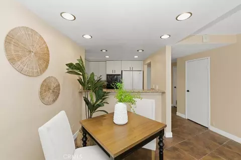 Dining - 700 E Ocean #601, Long Beach, CA 90802 photo 2 of 2