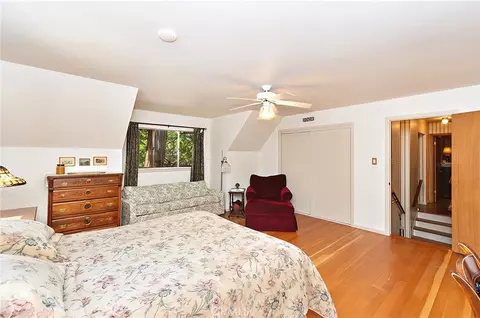 Bedroom - 157 Bret Harte Rd, Lake Arrowhead, CA 92352 photo 3 of 8