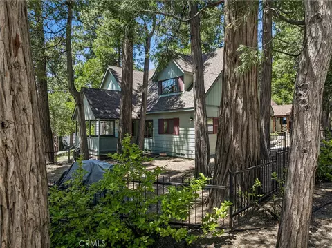Exterior - 157 Bret Harte Rd, Lake Arrowhead, CA 92352 photo 3 of 10