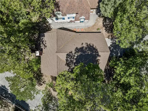 View/Area - 157 Bret Harte Rd, Lake Arrowhead, CA 92352 photo 2 of 4