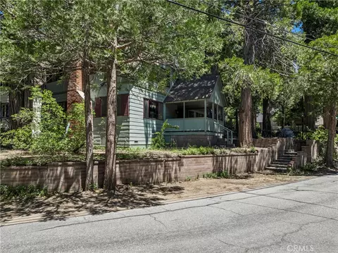 Exterior - 157 Bret Harte Rd, Lake Arrowhead, CA 92352 photo 7 of 10