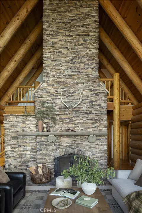 Living - 28963 Quail Run Dr, Lake Arrowhead, CA 92352 photo 3 of 5