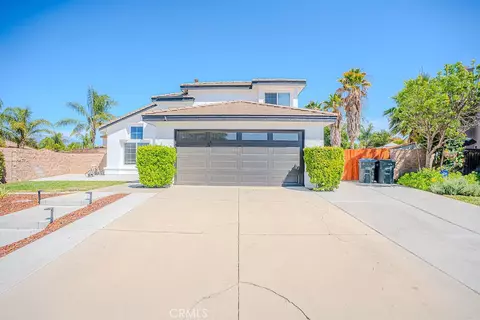 810 Coramdeo Ct, Hemet, CA 92543