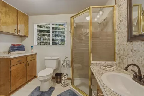 Bath - 22980 Crest Frst, Crestline, CA 92325 photo 1 of 3
