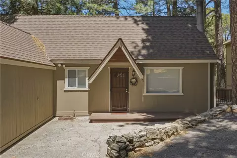 Exterior - 22980 Crest Frst, Crestline, CA 92325 photo 2 of 4