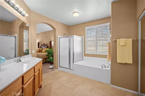Bath - 1856 Plainfield, Corona, CA 92883 photo 2 of 2