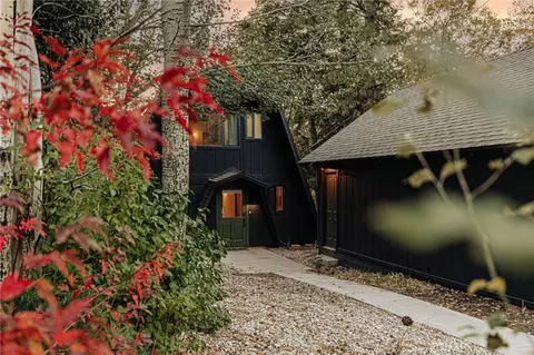 1412 Rockspray Dr, Big Bear Lake, CA 92315