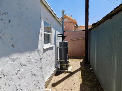 Exterior - 503 Palm, Needles, CA 92363 photo 6 of 7