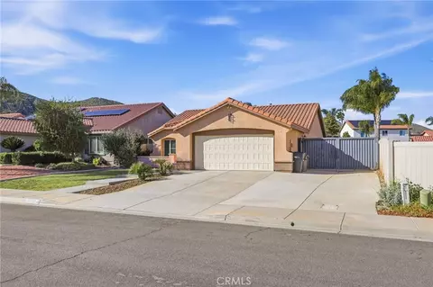 25088 Babbling Brook Cir, Menifee, CA 92584
