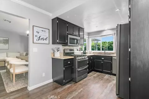 Kitchen - 28005 Nona Ave, Highland, CA 92346 photo 1 of 2