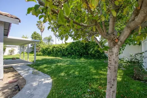 Exterior - 28005 Nona Ave, Highland, CA 92346 photo 2 of 4