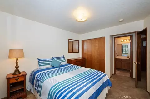 Bedroom - 955 Coulter Pne, Crestline, CA 92325 photo 6 of 6