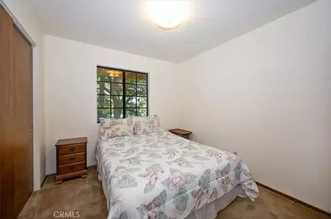 Bedroom - 955 Coulter Pne, Crestline, CA 92325 photo 2 of 6