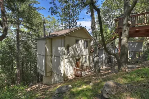 955 Coulter Pne, Crestline, CA 92325
