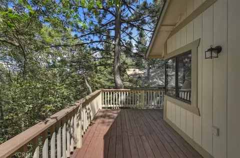 Exterior - 955 Coulter Pne, Crestline, CA 92325 photo 4 of 8
