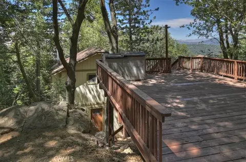 Exterior - 955 Coulter Pne, Crestline, CA 92325 photo 3 of 8