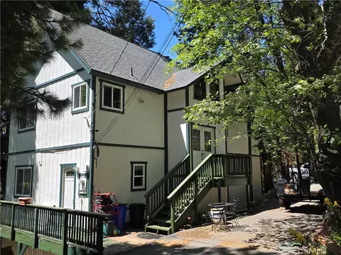 582 Grass Valley Ct, Lake Arrowhead, CA 92352