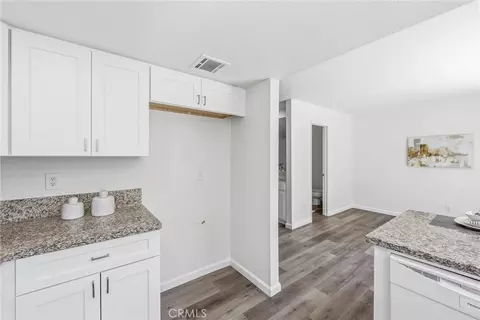 Entry Way - 2061 W Redlands Blvd #18C, Redlands, CA 92373 photo 3 of 5