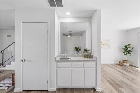 Entry Way - 2061 W Redlands Blvd #18C, Redlands, CA 92373 photo 1 of 5