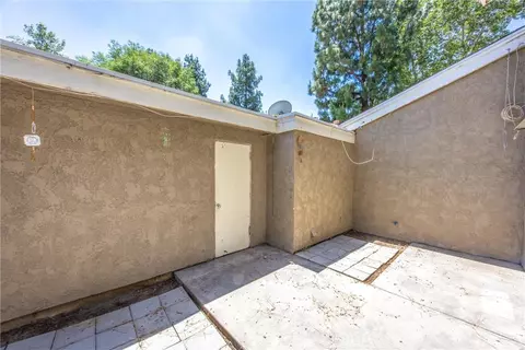 Exterior - 2061 W Redlands Blvd #18C, Redlands, CA 92373 photo 2 of 4