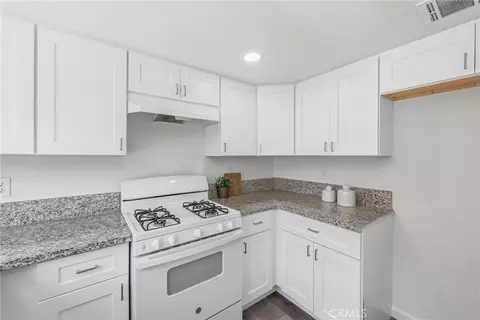 Kitchen - 2061 W Redlands Blvd #18C, Redlands, CA 92373 photo 4 of 4