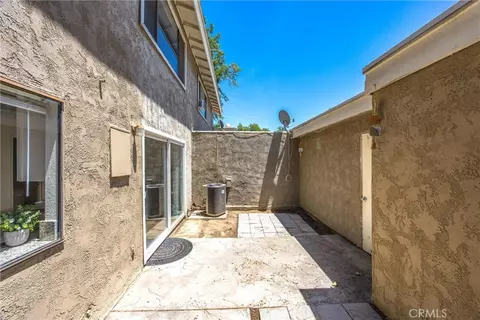 Exterior - 2061 W Redlands Blvd #18C, Redlands, CA 92373 photo 3 of 4