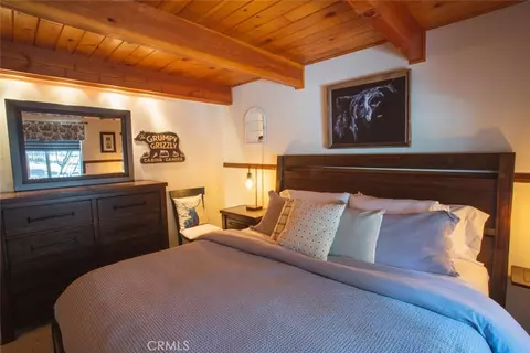 Bedroom - 349 Castle Gate, Lake Arrowhead, CA 92352 photo 12 of 12
