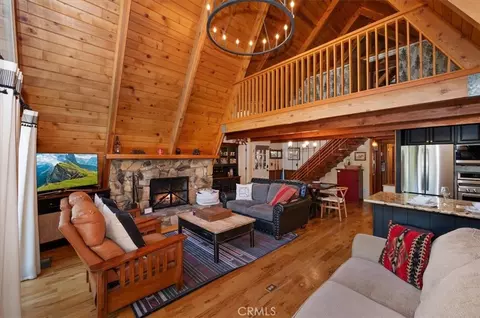 Living - 349 Castle Gate, Lake Arrowhead, CA 92352 photo 3 of 7