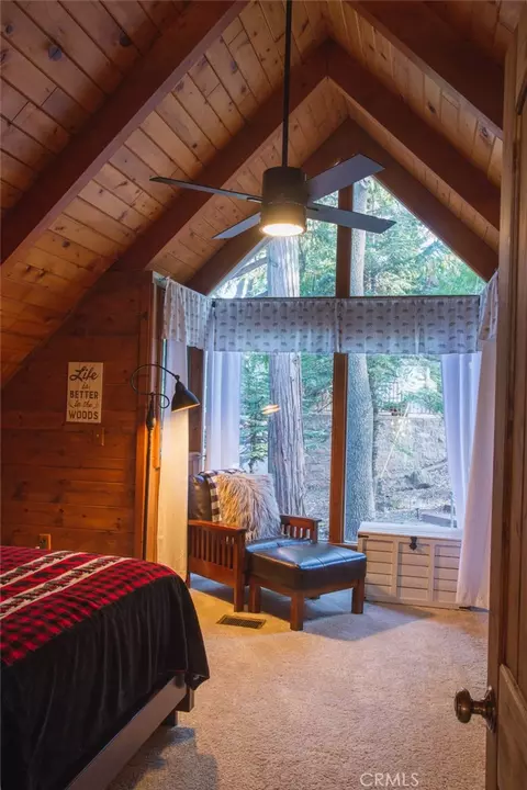 Bedroom - 349 Castle Gate, Lake Arrowhead, CA 92352 photo 3 of 12