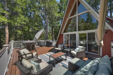 Exterior - 349 Castle Gate, Lake Arrowhead, CA 92352 photo 1 of 13