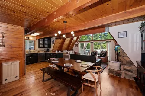 Dining - 349 Castle Gate, Lake Arrowhead, CA 92352 photo 2 of 6