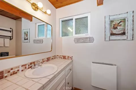 Bath - 349 Castle Gate, Lake Arrowhead, CA 92352 photo 1 of 4