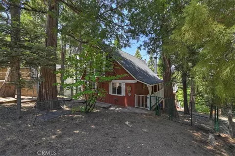Exterior - 349 Castle Gate, Lake Arrowhead, CA 92352 photo 10 of 14