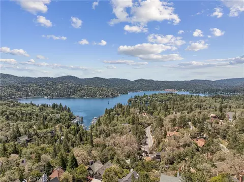 View/Area - 1369 Yellowstone, Lake Arrowhead, CA 92352 photo 4 of 7
