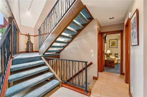 Entry Way - 1369 Yellowstone, Lake Arrowhead, CA 92352 photo 5 of 6
