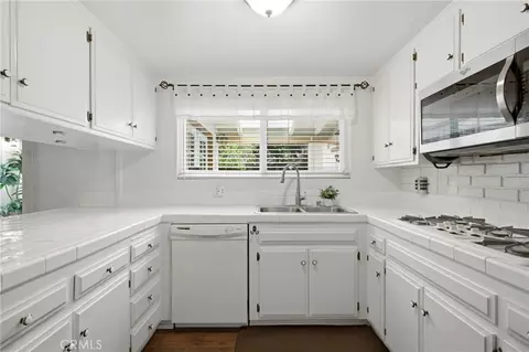 Kitchen - 1021 Cimarron, Redlands, CA 92374 photo 3 of 4