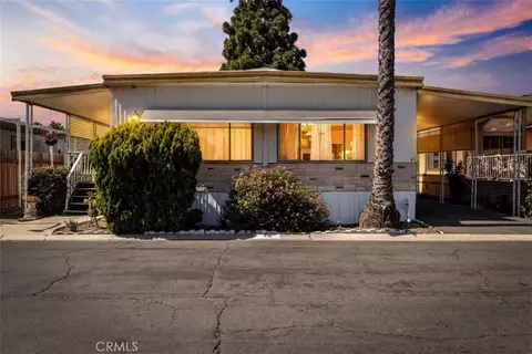 300 N Rampart St #42, Orange, CA 92868