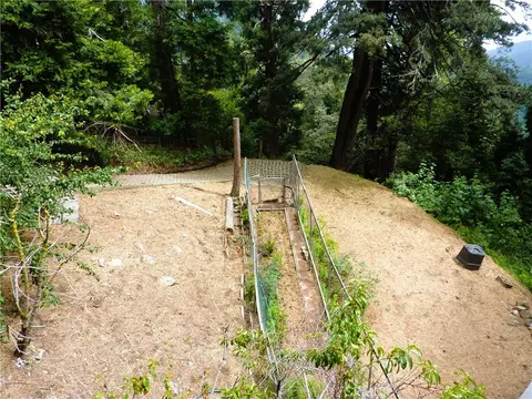 Exterior - 21531 Sawpit Canyon Rd, Cedarpines Park, CA 92322 photo 17 of 25