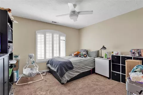 Bedroom - 18550 Eucalyptus, Hesperia, CA 92345 photo 4 of 4