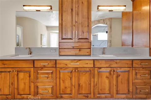 Bath - 18550 Eucalyptus, Hesperia, CA 92345 photo 2 of 6