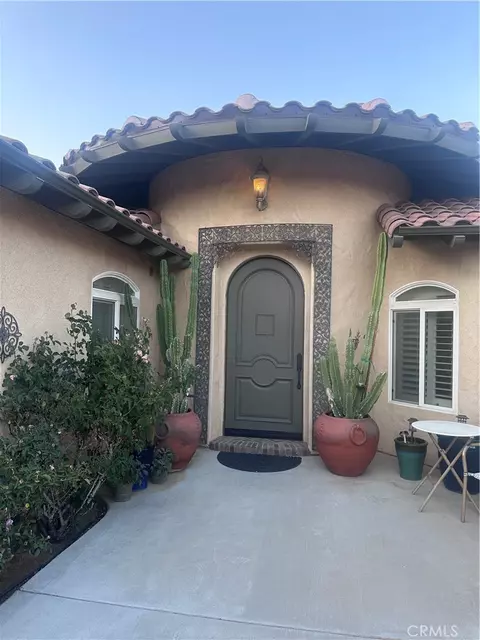 Entry Way - 18550 Eucalyptus, Hesperia, CA 92345 photo 1 of 1