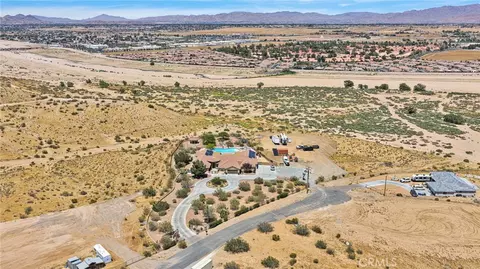 View/Area - 18550 Eucalyptus, Hesperia, CA 92345 photo 8 of 13