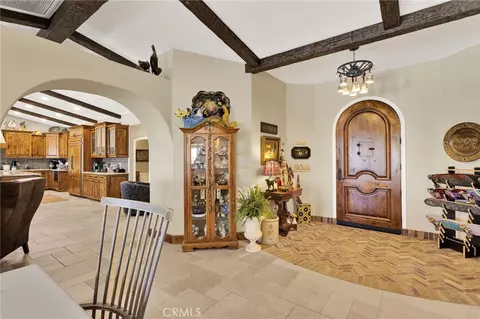 Entry Way - 18550 Eucalyptus, Hesperia, CA 92345 photo 2 of 4