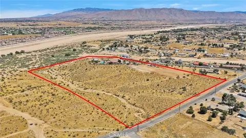 View/Area - 18550 Eucalyptus, Hesperia, CA 92345 photo 3 of 13