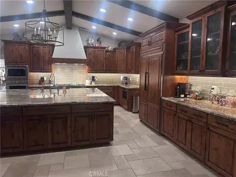 Kitchen - 18550 Eucalyptus, Hesperia, CA 92345 photo 1 of 2