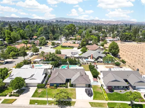 View/Area - 922 S Eureka, Redlands, CA 92373 photo 2 of 7