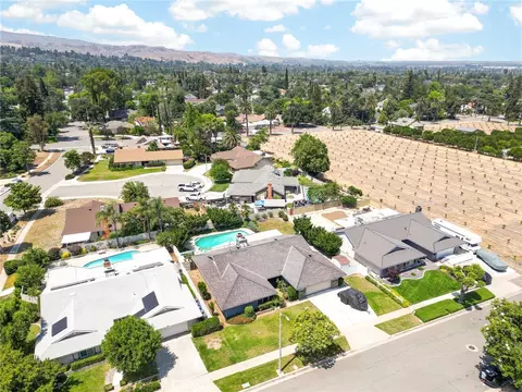 View/Area - 922 S Eureka, Redlands, CA 92373 photo 4 of 7