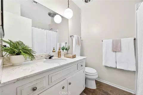 Bath - 922 S Eureka, Redlands, CA 92373 photo 1 of 3