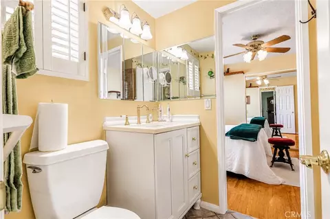 Bath - 9371 Vernon Ave, Montclair, CA 91763 photo 1 of 4